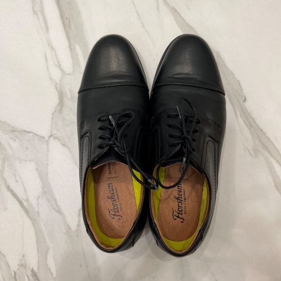 Florsheim Cap Toe Oxford Size US 7.5W - Picture 2 of 6